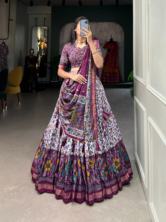 Pretty Lehenga Choli With Beautiful Foil Work Lehenga Choli